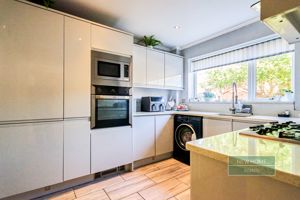 Photo 33- click for photo gallery